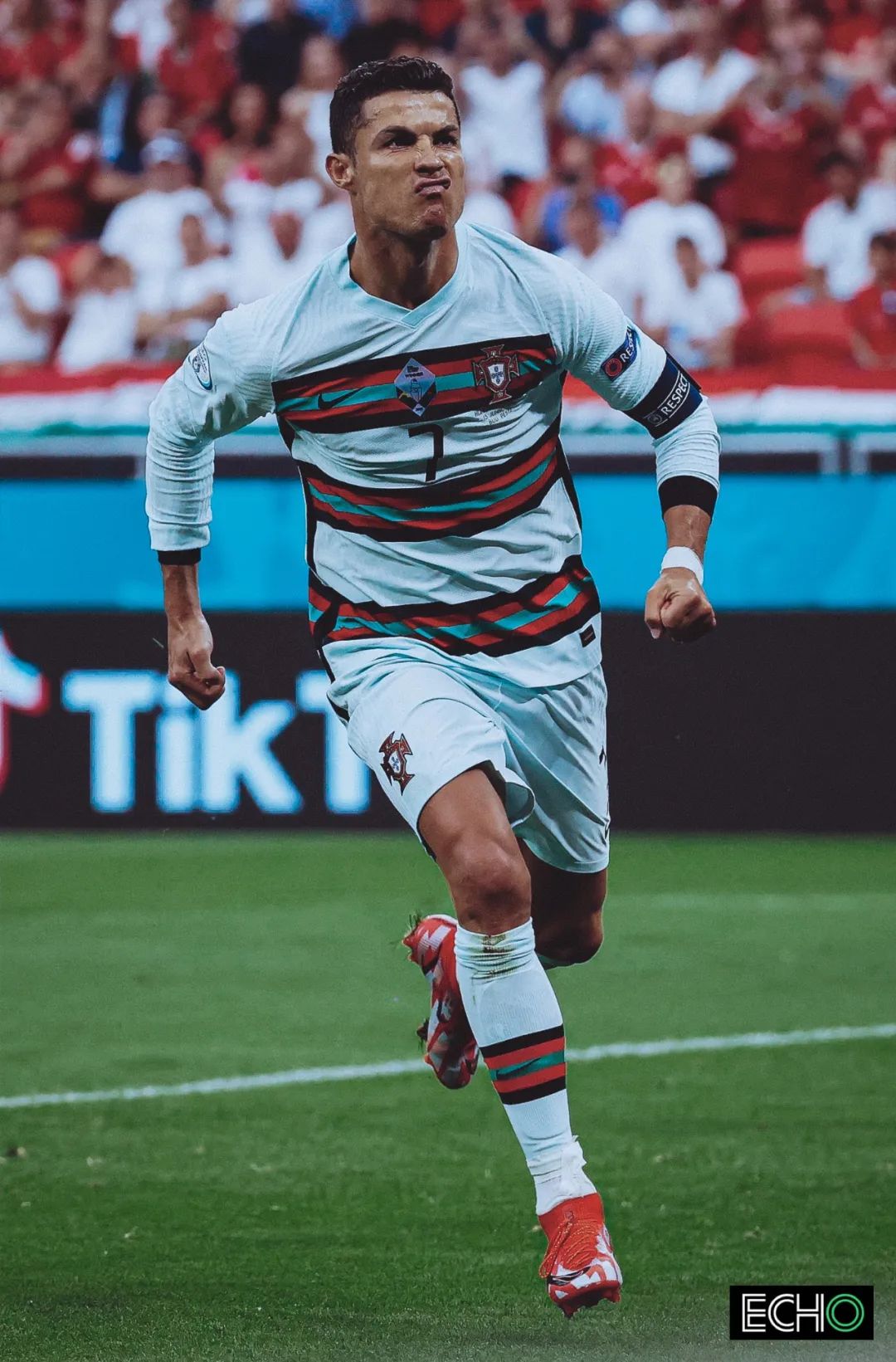 Leisu-包含葡超今晨再迎强敌，夏洛特黄蜂单刀错失，主帅态度——悬念犹存，数据趋势出现新变化的词条