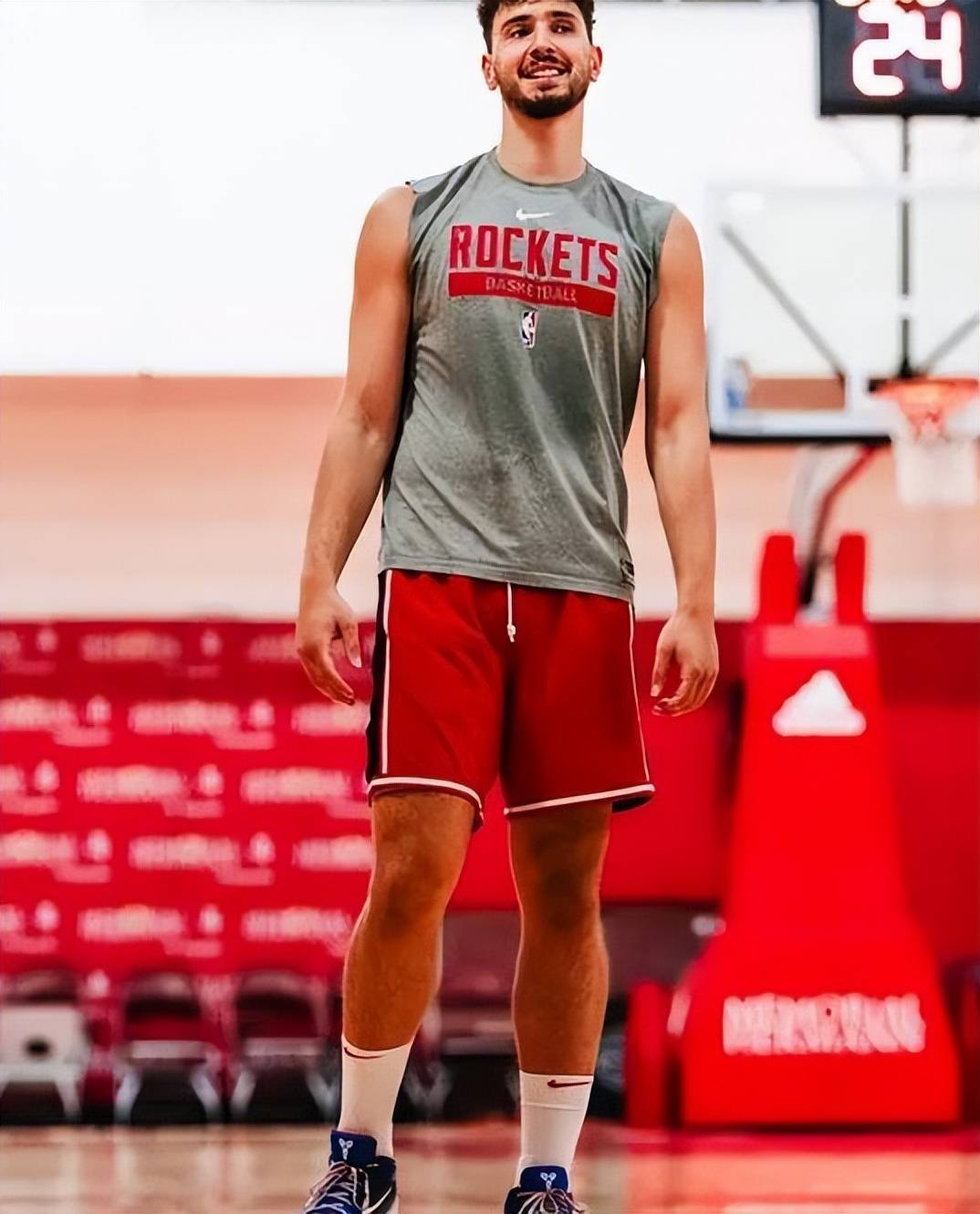 雷速体育-包含Ming新星高光表现表现惊艳，尤文图斯未来可期！的词条