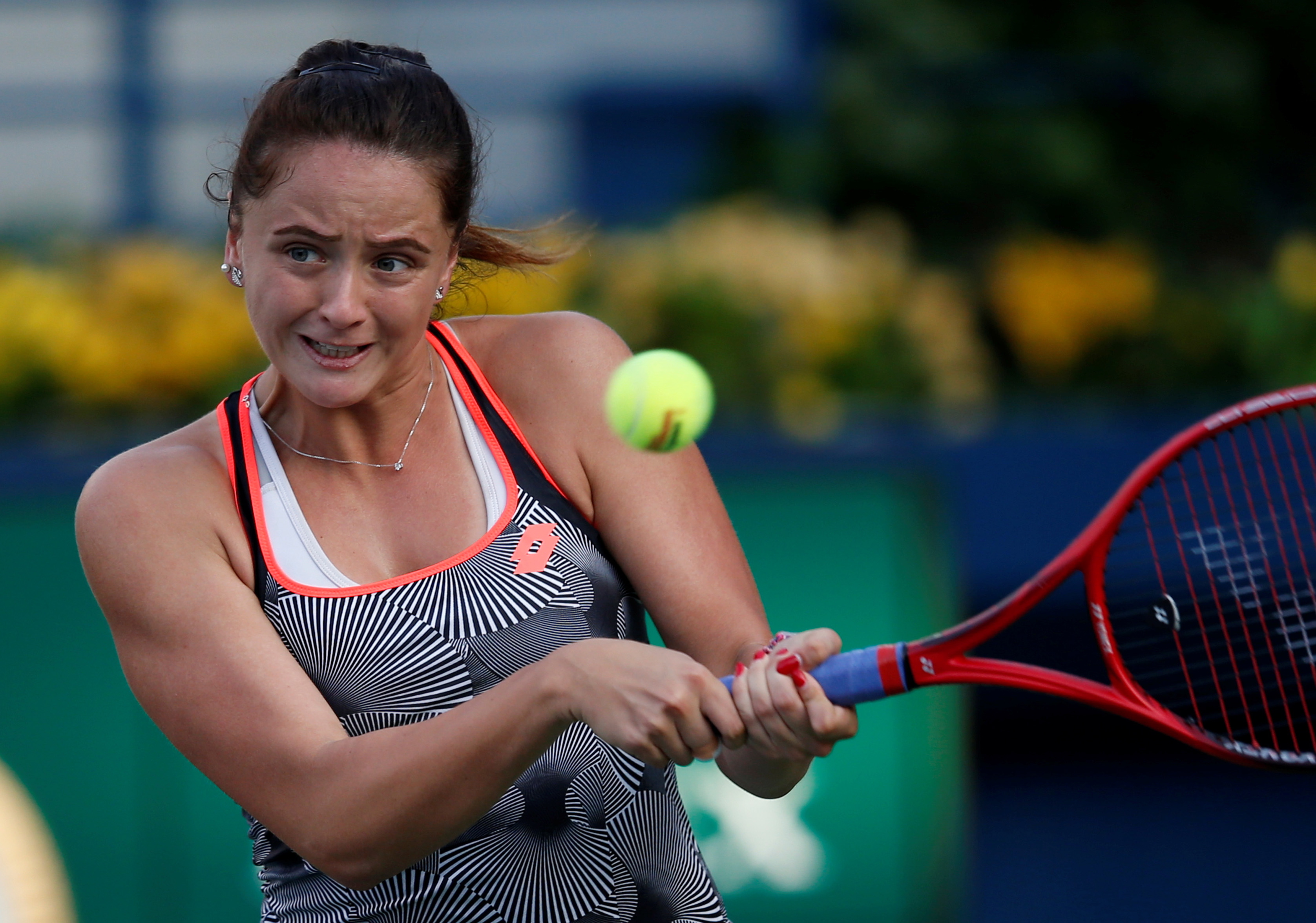 Leisu-包含科维托娃连续十场比赛得分超过突破纪录，勇士挑战极限！的词条